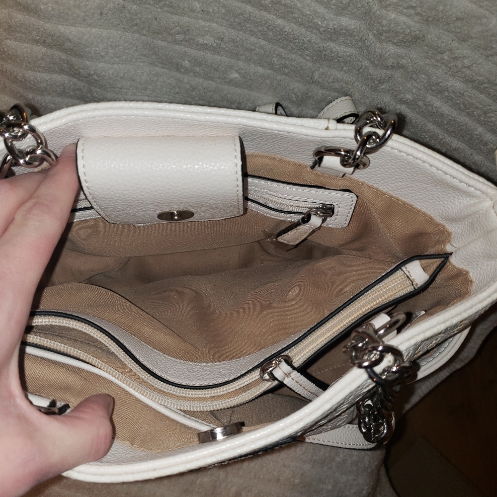 Purse - Picture 2 of 2